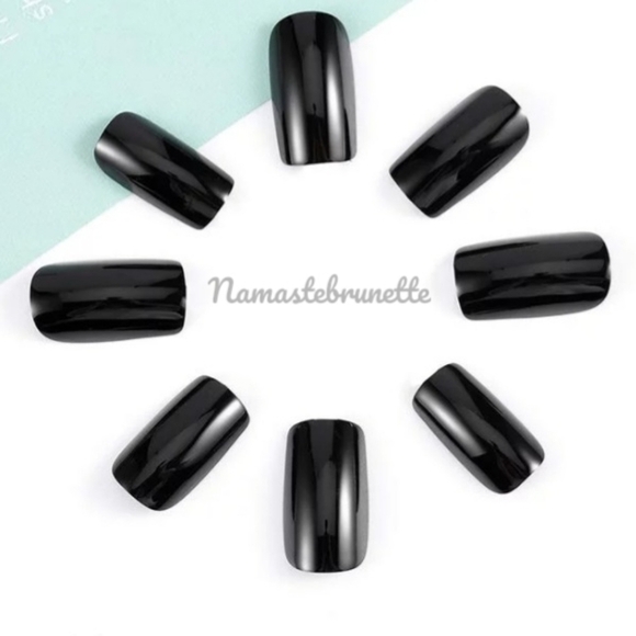 2/$16 Black Glossy Press On Nails - Picture 3 of 14